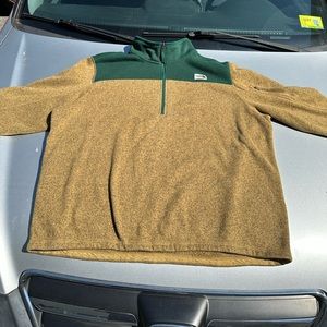 The North Face pullover 1/4 zip up